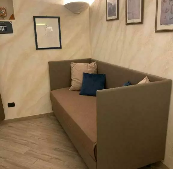 Aamiaismajoitus (B&B) Lo Scoglio Dei Volsci