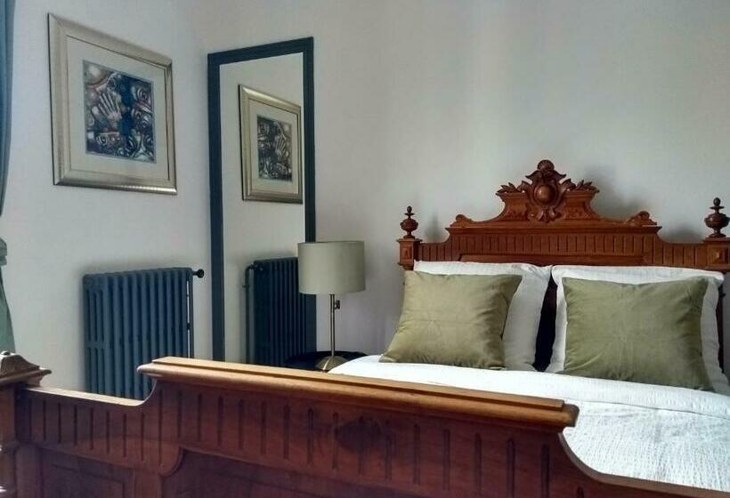 Aamiaismajoitus (B&B) Number15 Guesthouse Carcassonne