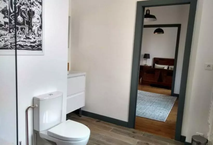 تختخواب و صبحانه Number15 Guesthouse Carcassonne