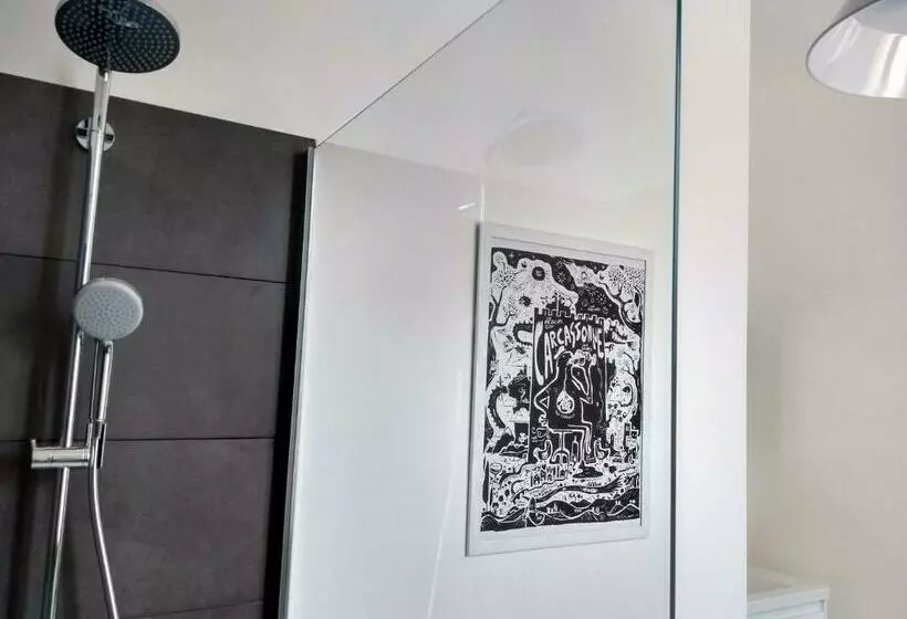 تختخواب و صبحانه Number15 Guesthouse Carcassonne