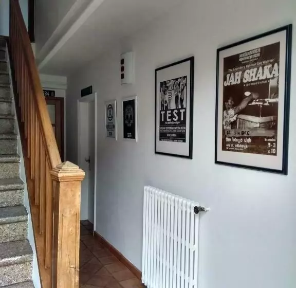 تختخواب و صبحانه Number15 Guesthouse Carcassonne