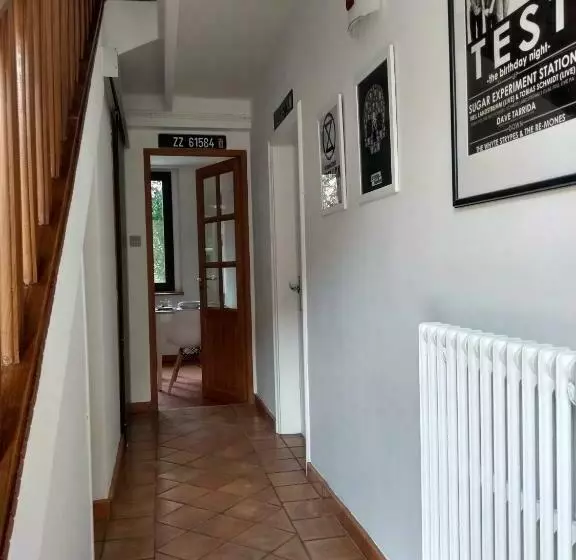 تختخواب و صبحانه Number15 Guesthouse Carcassonne