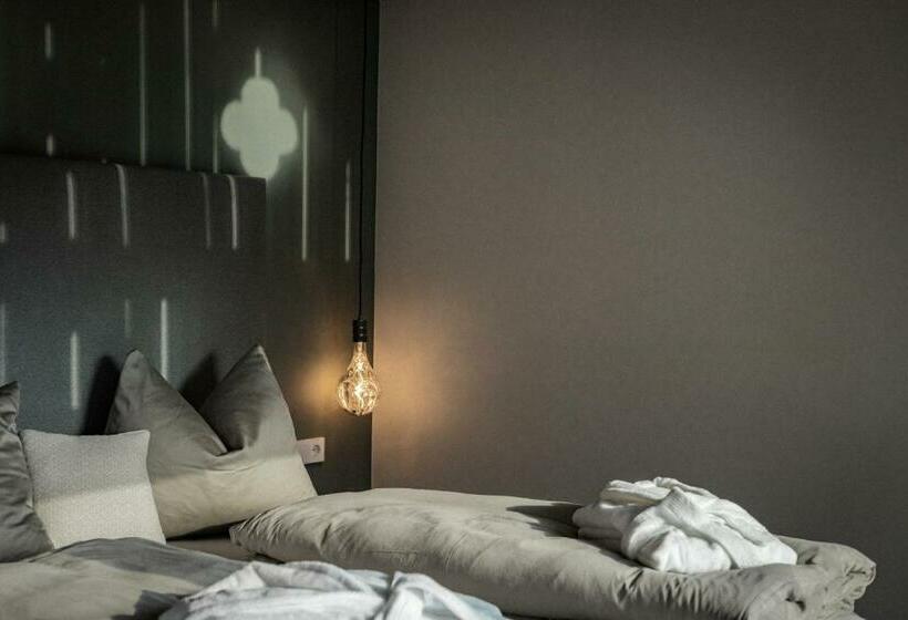 ホテル Bäcksteinerhof