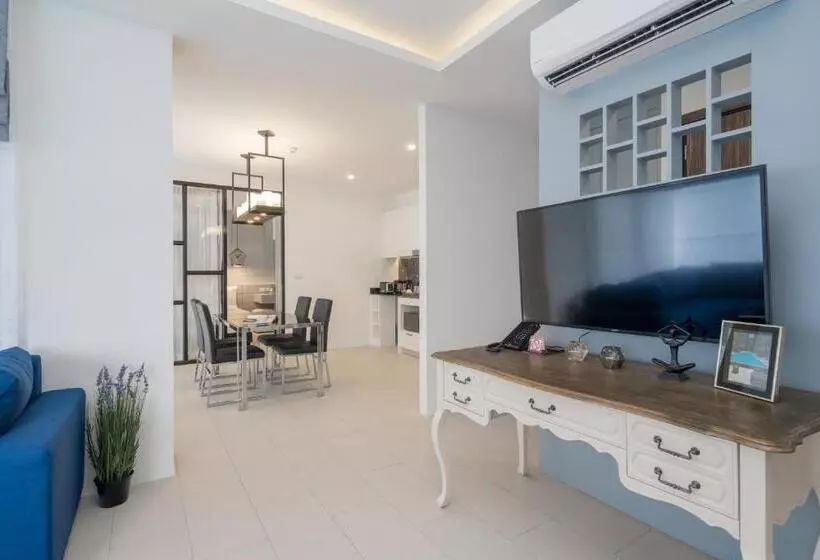 Palmyrah Surin Beach Residence