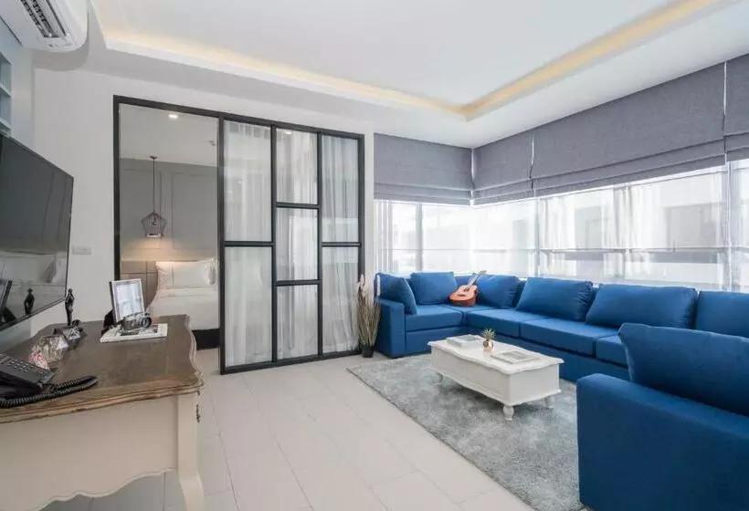 Palmyrah Surin Beach Residence