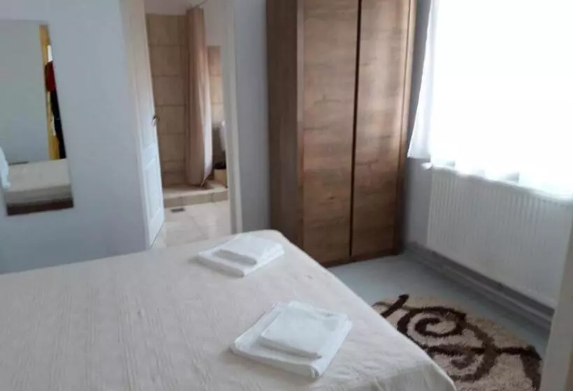 Majatalo Casa Ghioceilor