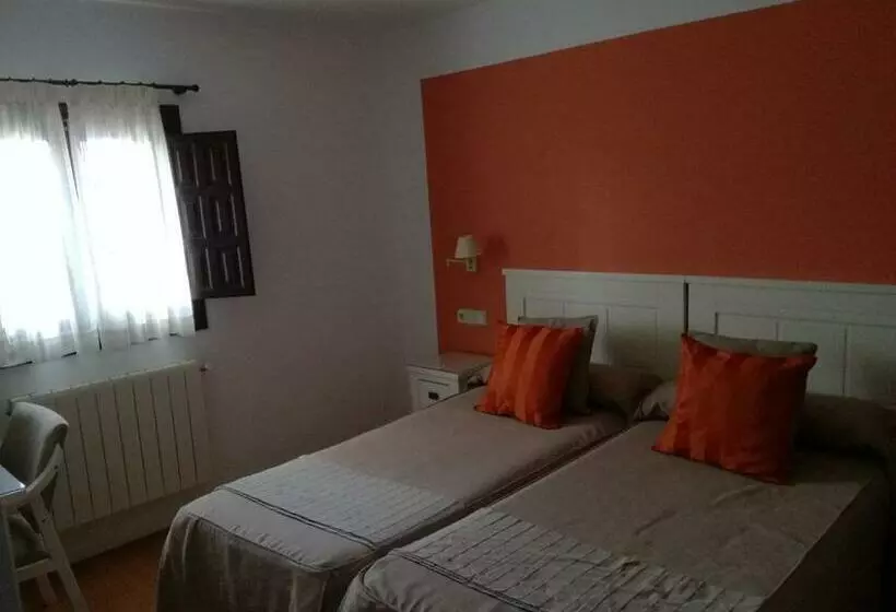 پانسیون Hostal Tabanqueta