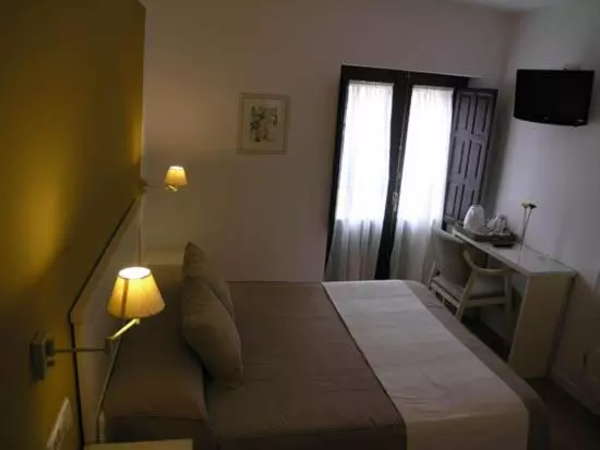 پانسیون Hostal Tabanqueta