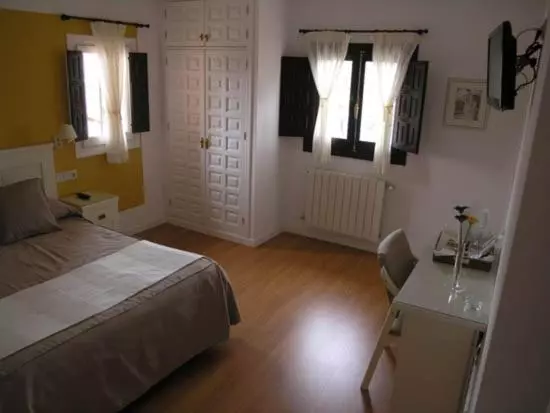 پانسیون Hostal Tabanqueta