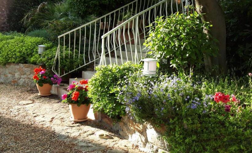 펜션 La Grenotte Au Castellet