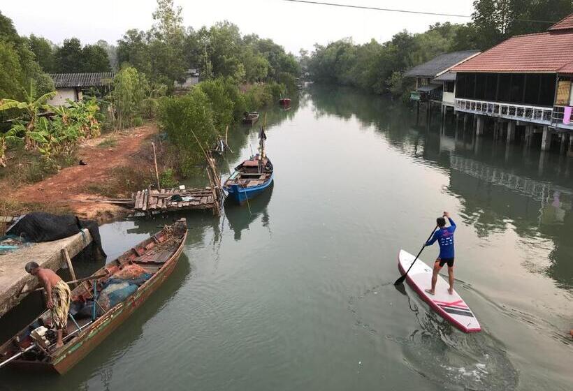 پانسیون ครูหนูบ้านพัก แหลมงอบ Krunou Baanpak