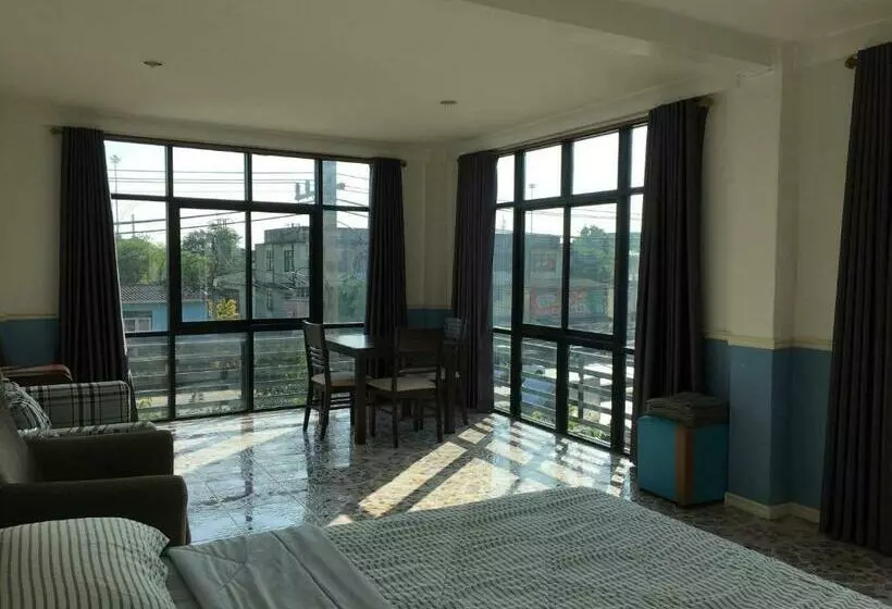 Majatalo Baanmali Ari