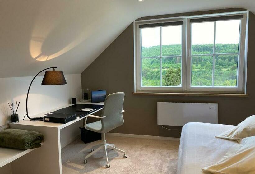 פנסיון L Auf Der Tomm