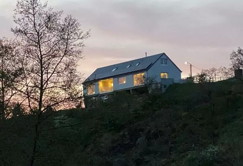 ペンション L Auf Der Tomm