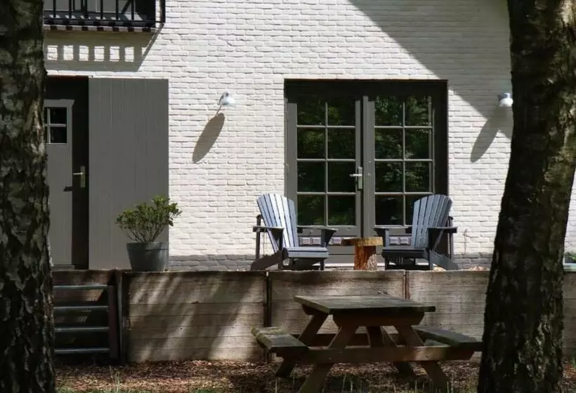 تختخواب و صبحانه Inn The Woods   Private Stay