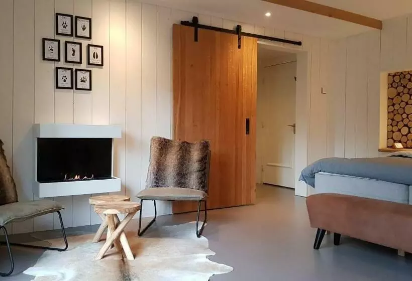 تختخواب و صبحانه Inn The Woods   Private Stay