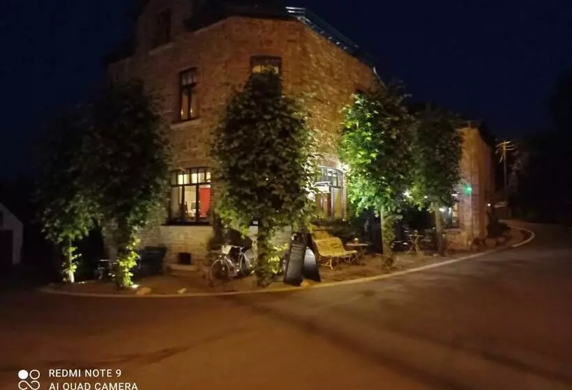 تختخواب و صبحانه L Ancienne Boulangerie