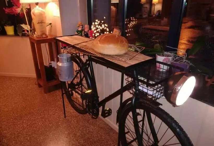 تختخواب و صبحانه L Ancienne Boulangerie