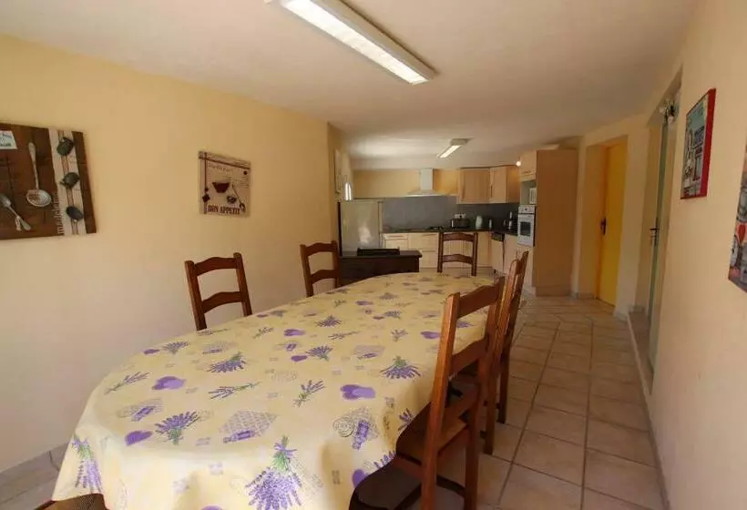 ベッドアンドブレックファースト Le Mas Des Tarentes Chambres D Hôtes