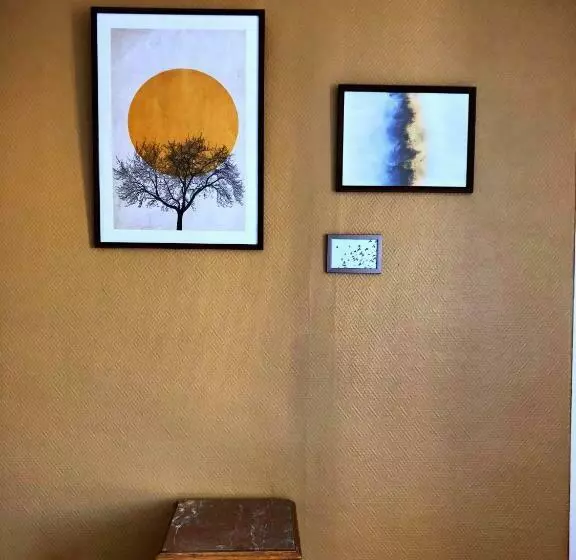 هتل Le Relais Montois