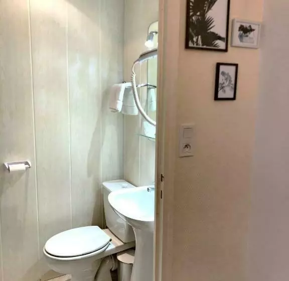 هتل Le Relais Montois