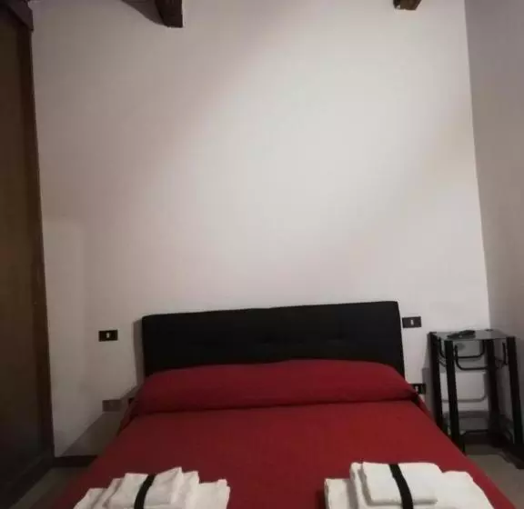 Majatalo A Du Passi Affittacamere