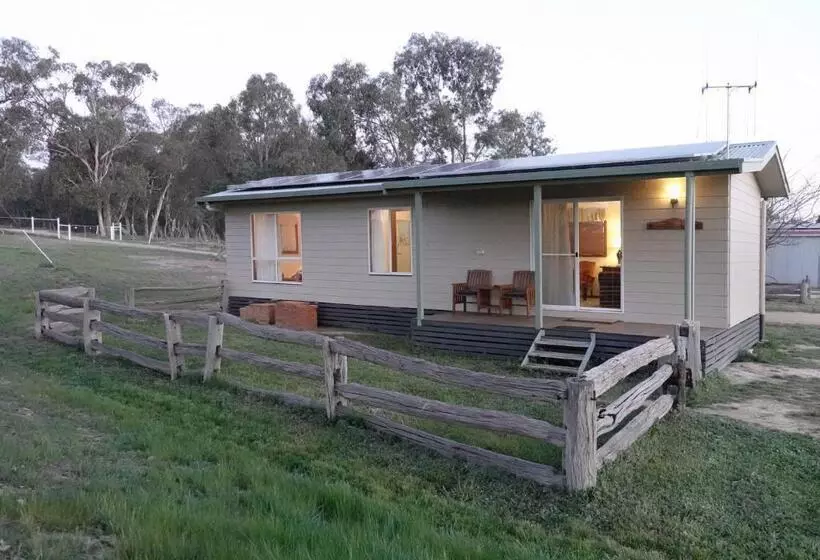 Majatalo Glenview Alpaca Farm