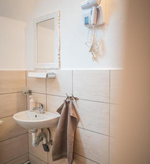 펜션 Józsa Vendégház