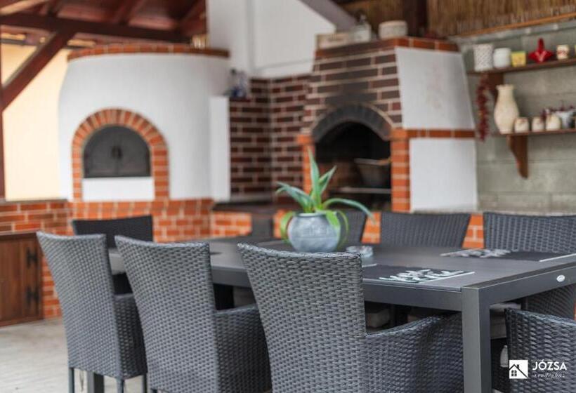 펜션 Józsa Vendégház