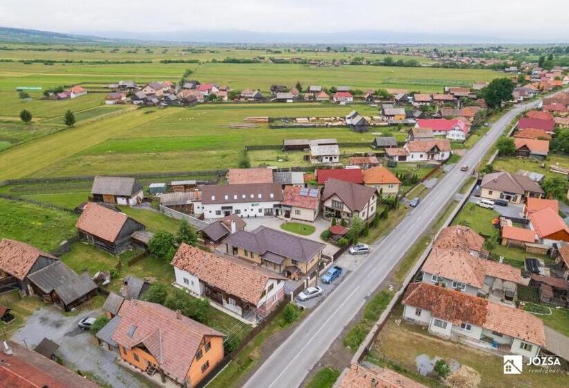 펜션 Józsa Vendégház