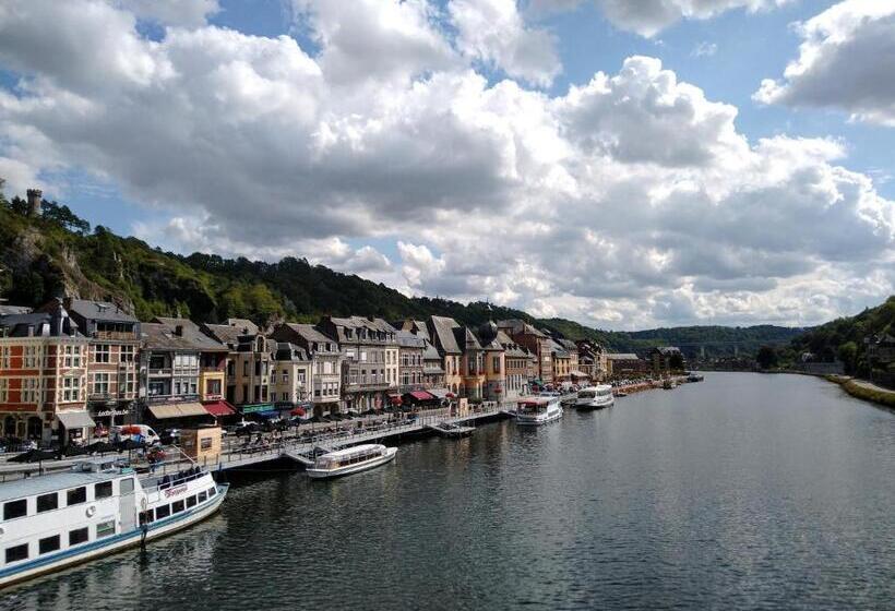 پانسیون Le Cerf Vert