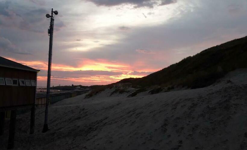 צימר Room By The Sea