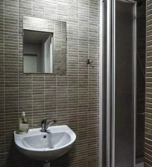 مُتل Hostel Laurita