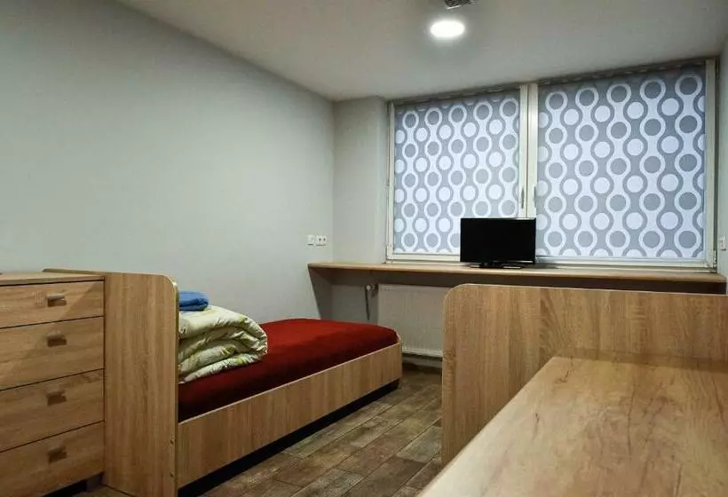 مُتل Hostel Laurita