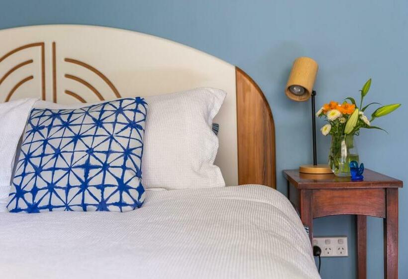 بنسيون Blue Moon