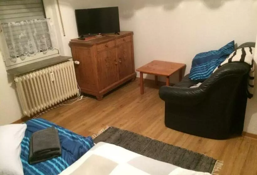 Majatalo Ponnies Haus