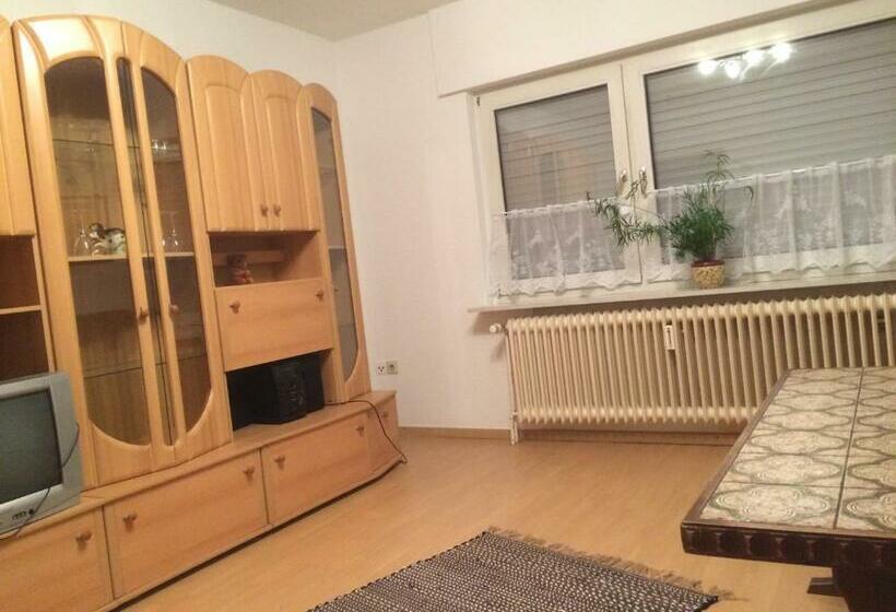 膳宿费 Ponnies Haus