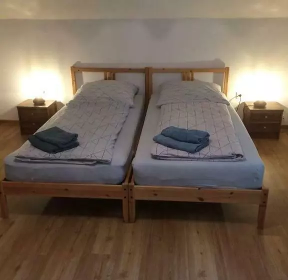 Majatalo Ponnies Haus