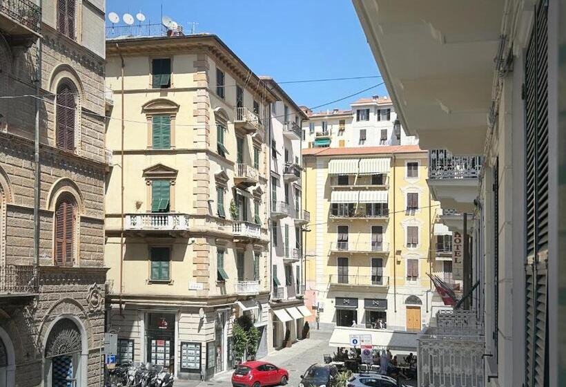 تختخواب و صبحانه Affittacamere Everest