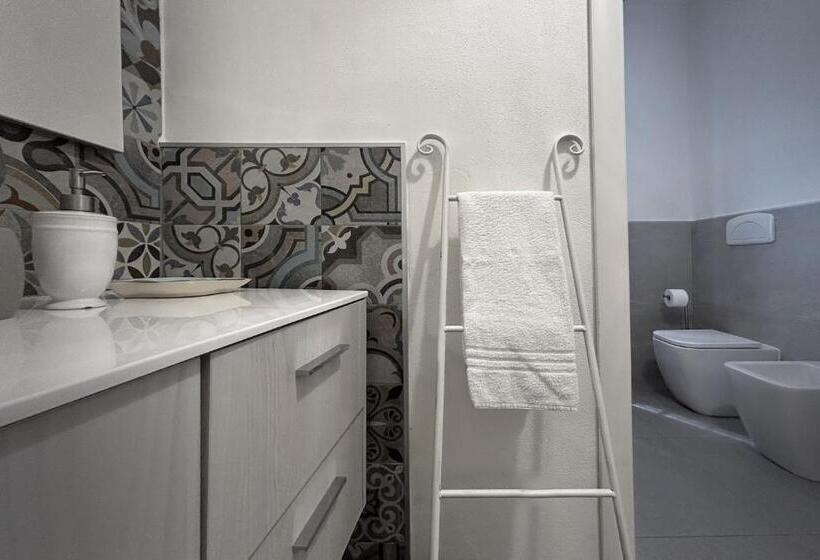 تختخواب و صبحانه Affittacamere Everest