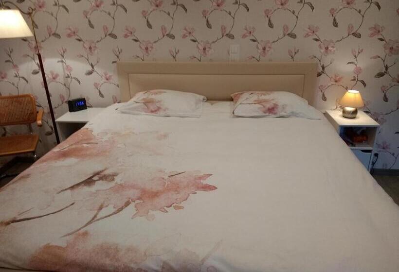 تختخواب و صبحانه Les Ecureuils