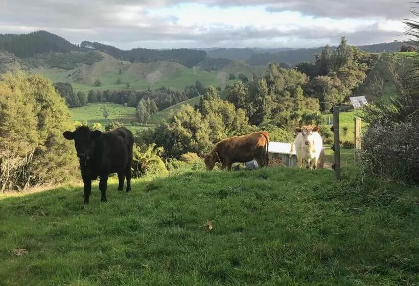 Aamiaismajoitus (B&B) Nadarra Hideaway