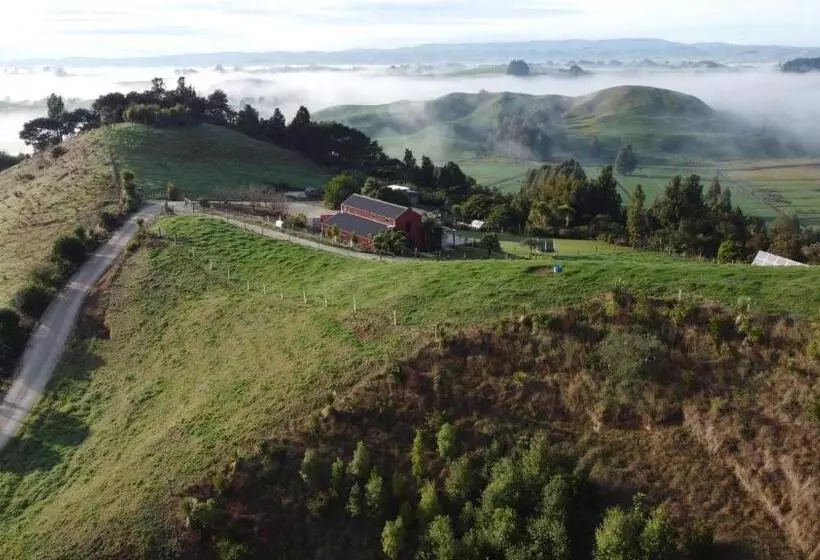 Aamiaismajoitus (B&B) Nadarra Hideaway