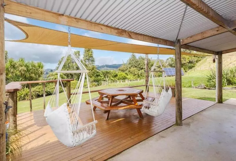 Aamiaismajoitus (B&B) Nadarra Hideaway