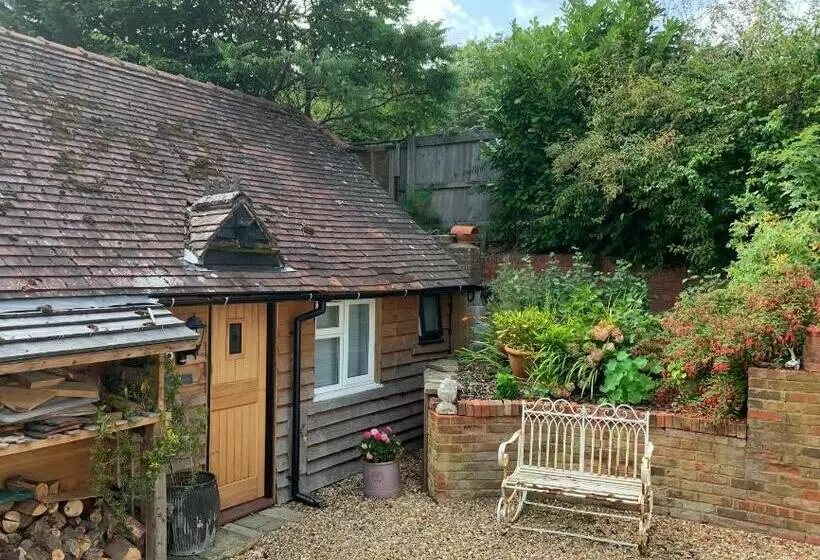 ベッドアンドブレックファースト The Little Barn   Self Catering Holiday Accommodation