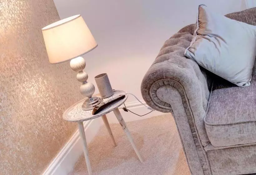 هتل Rst Rodney Street