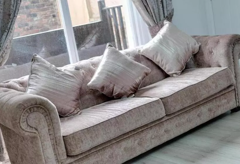 هتل Rst Rodney Street