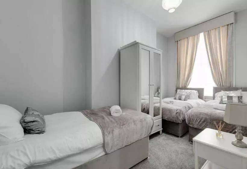 هتل Rst Rodney Street