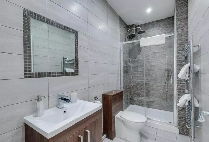 هتل Rst Rodney Street