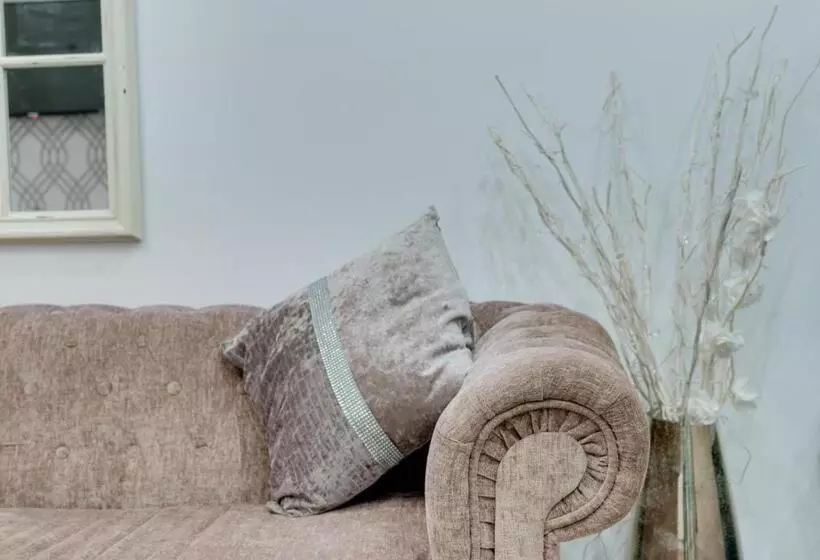 هتل Rst Rodney Street